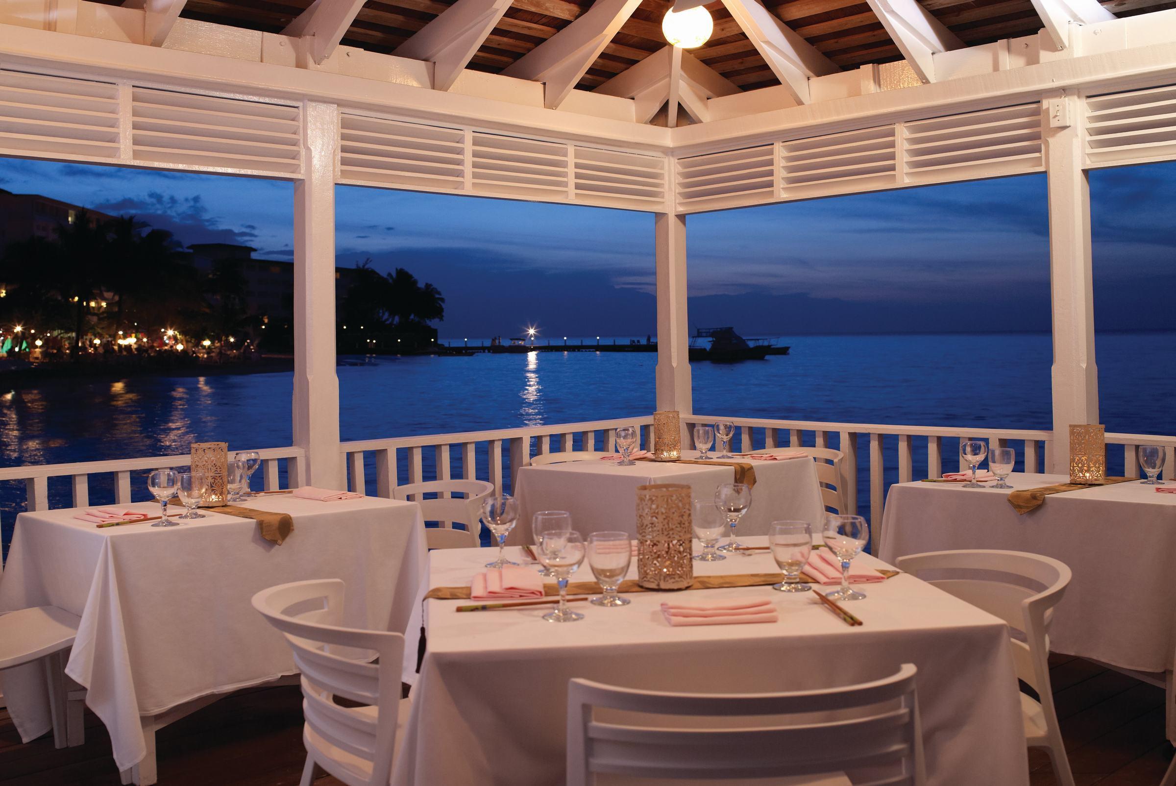 Готель Couples Tower Isle (Adults Only) Очо-Ріос Екстер'єр фото